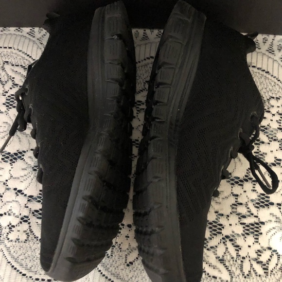 Skechers Graceful trainers - Picture 10 of 10